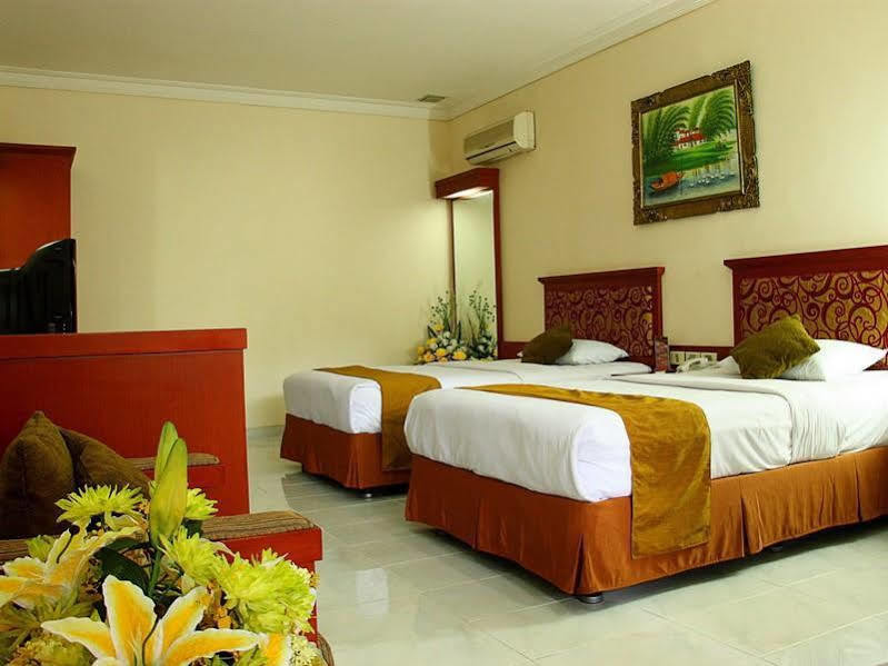 Plaza Hotel Semarang Eksteriør billede